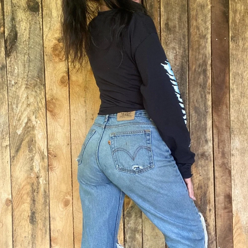 Sold - Picture 6 of 7